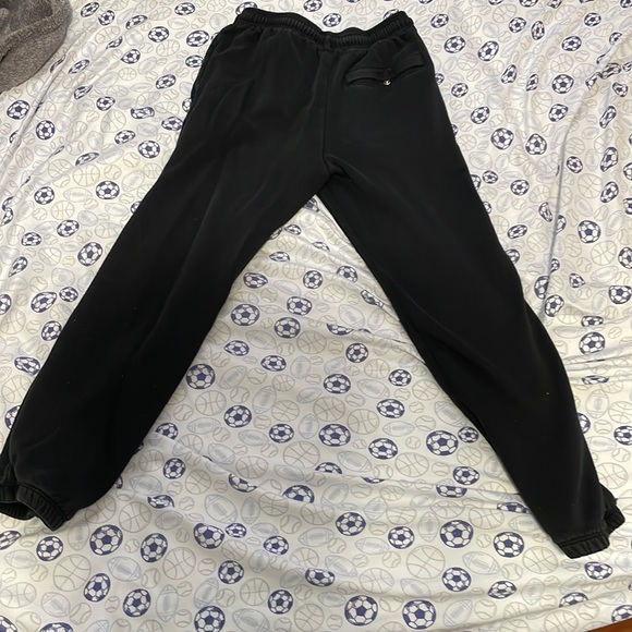 Gap kids sweat pants. - Picture 2 of 4
